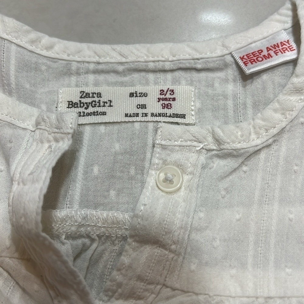 Zara girls shirt, like new. Size 2/3 years. - Picture 3 of 3